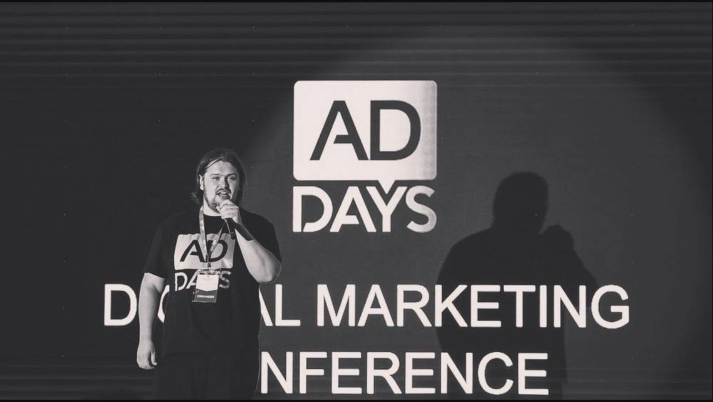 interview Adcombo