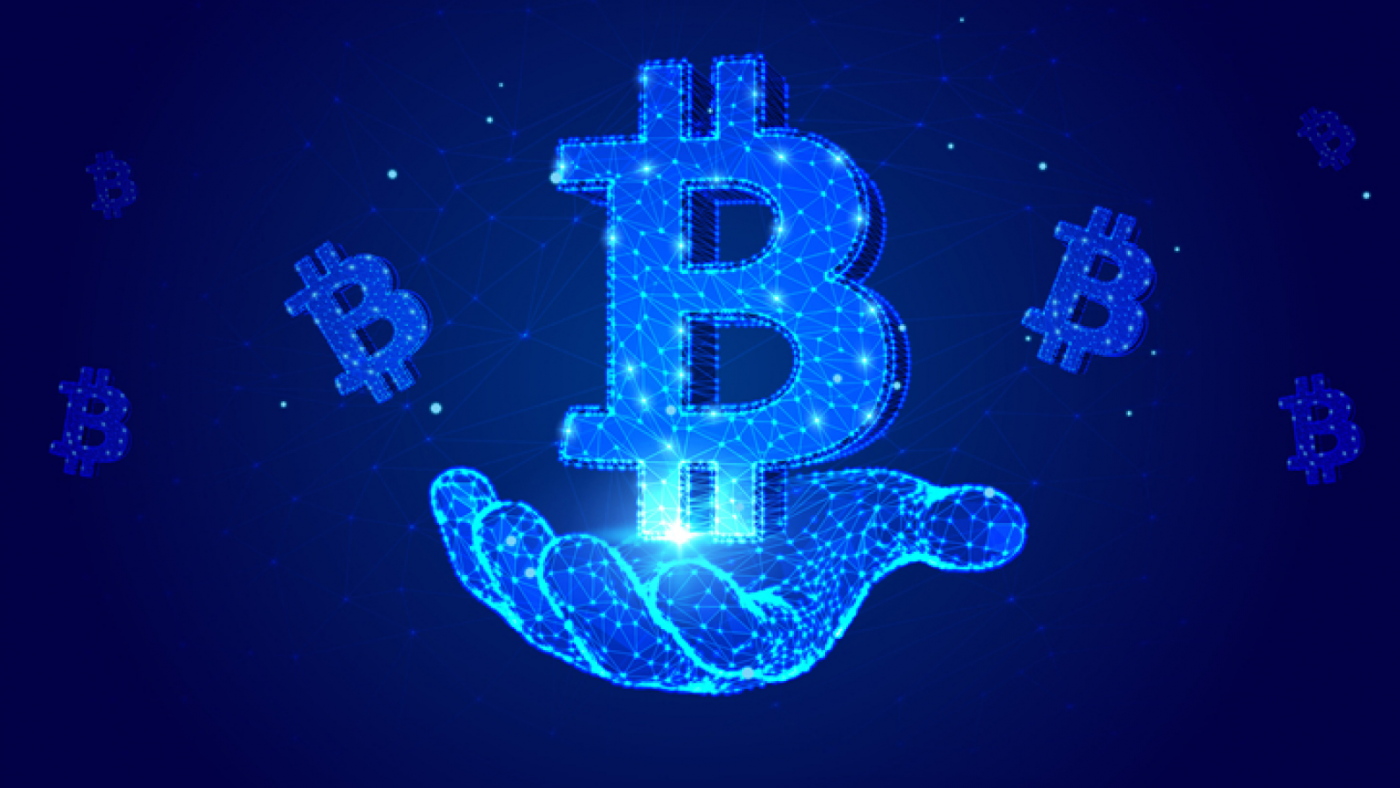 “We profit from the hype”: How crypto advertisers react to a Bitcoin downward trend