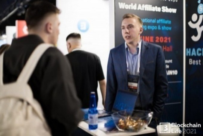 Petr at Blockchain Life forum, 2021. Photo from https://blockchain-life.com/